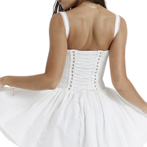 Vestido corto con corsé de encaje