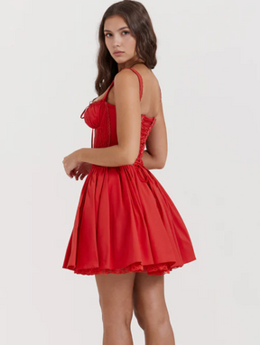Vestido corto con corsé de encaje