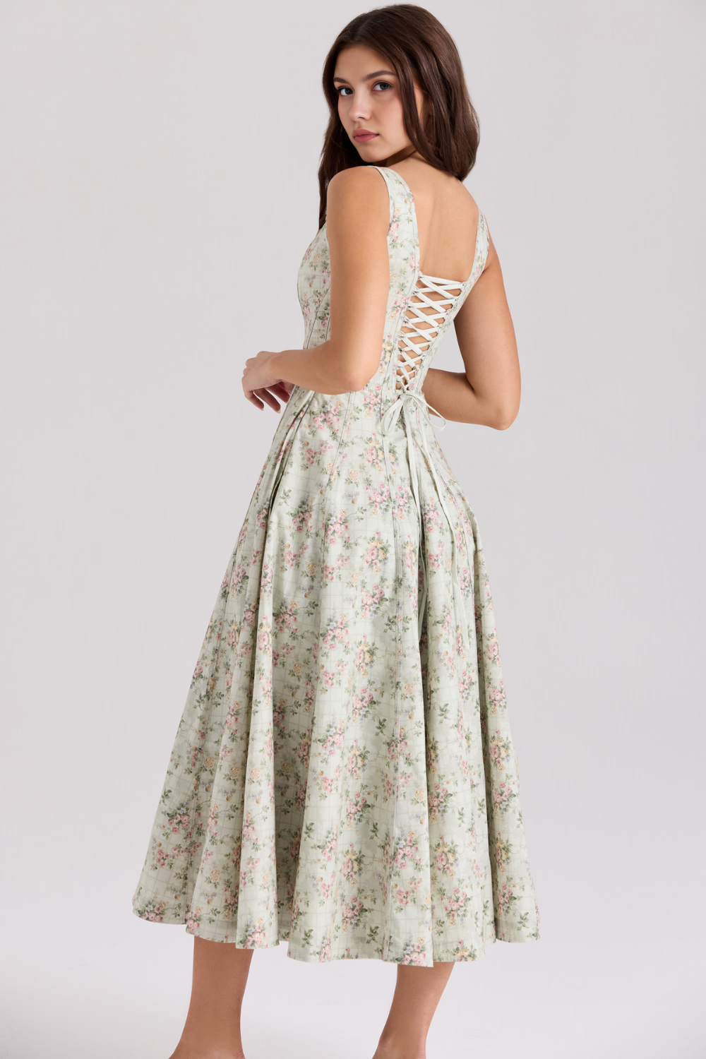 Vestido clásico en forma de V