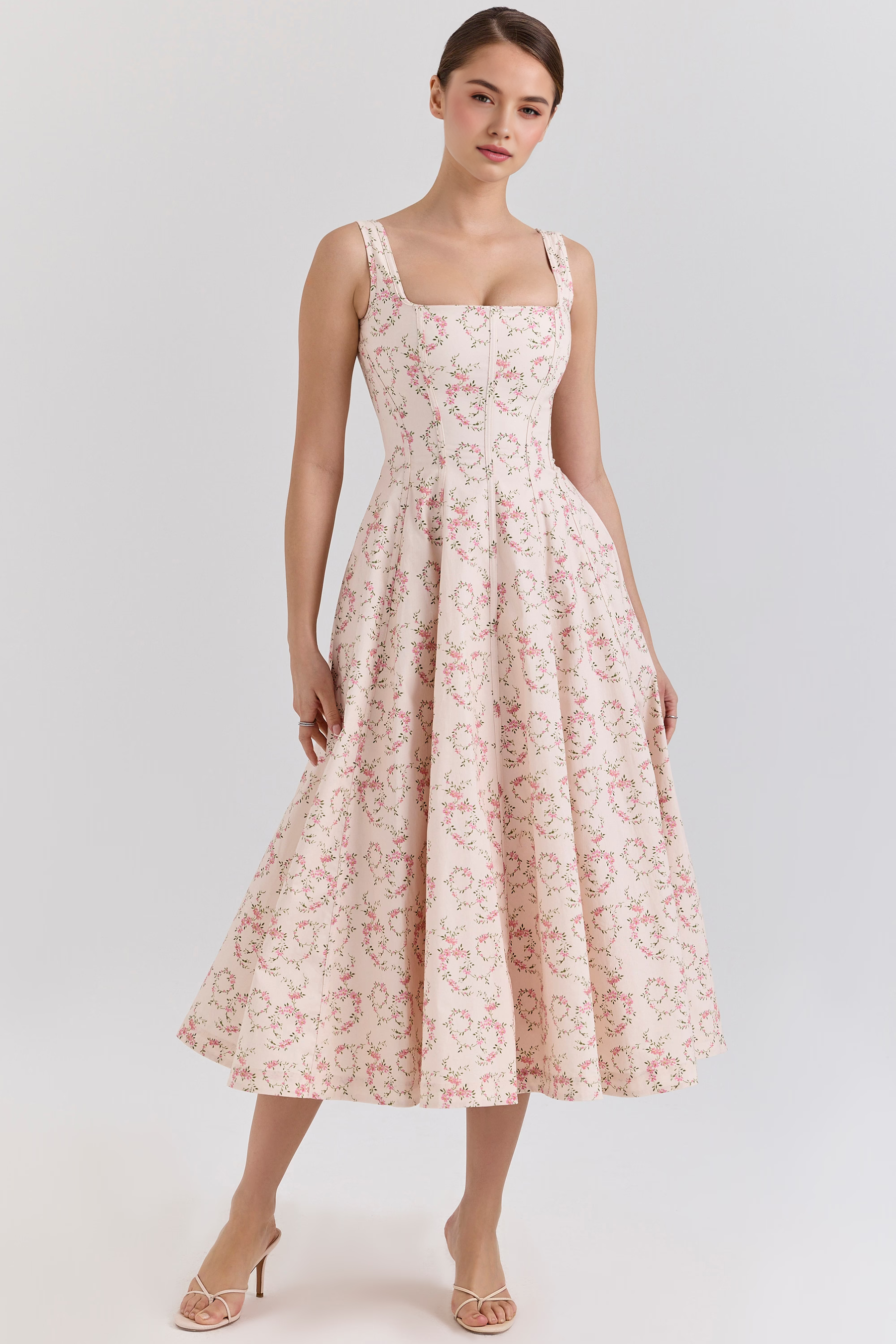 Vestido clásico en forma de V